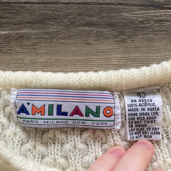 Vintage A’Milano off white sweater. Size L - Picture 5 of 5